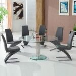 Maxi Round Dining Table In Clear Glass And 6 Grey Z Chairs