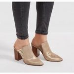 Audny Suede Gold Mule